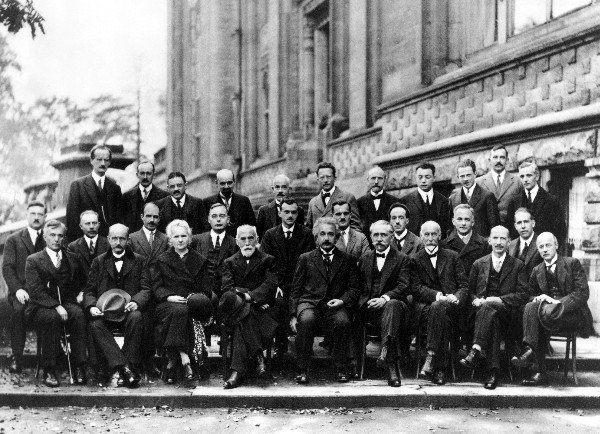 Solvay_conference_1927_600.jpg